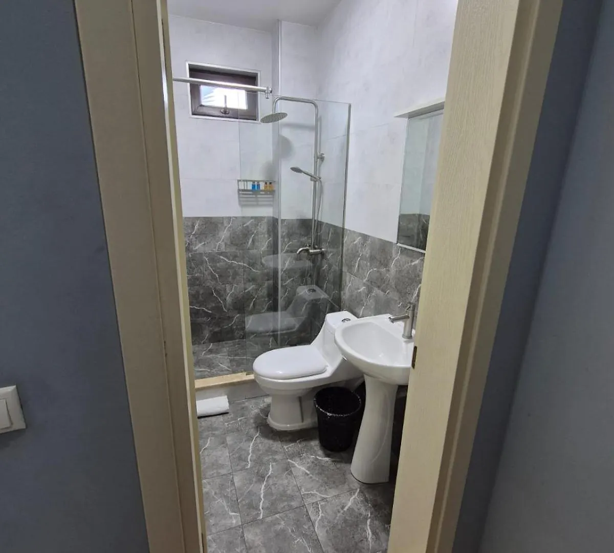 Hotel Sunny Batumi 3*,
